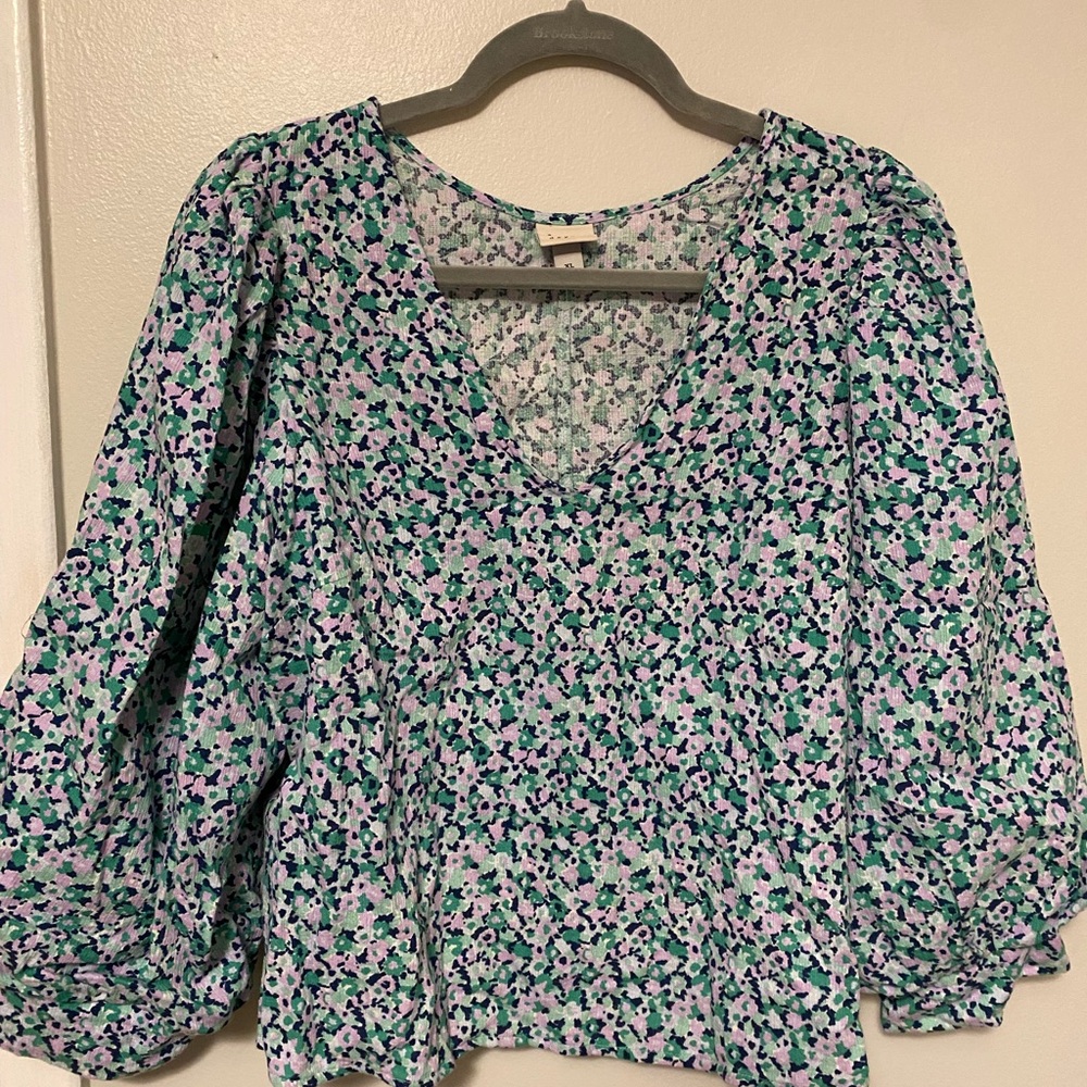 Floral Print V-Neck Blouse - Multicolor